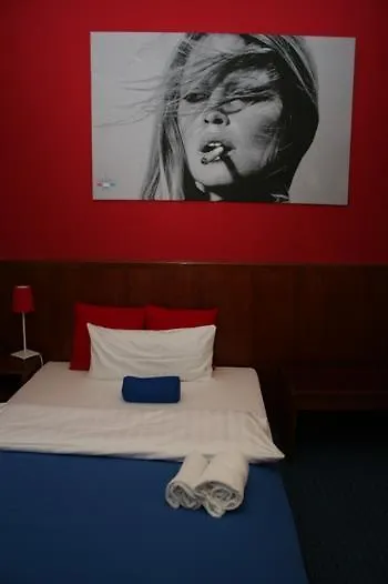 ***  Hotel Little Paris Frankfurt am Main Germany