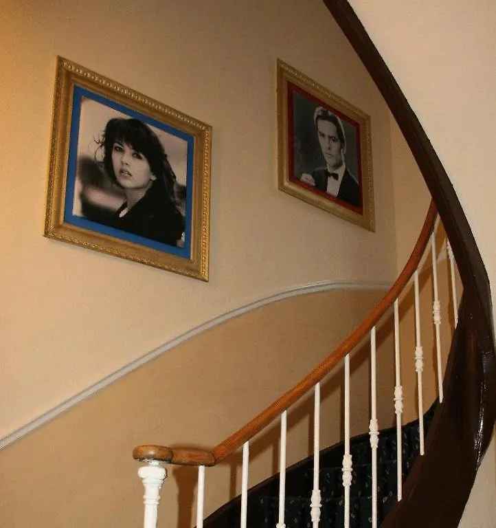 Hotel Little Paris Франкфурт-на-Майне