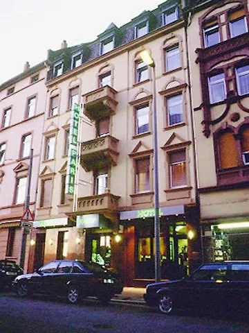 Hotel Little Paris Франкфурт-на-Майне